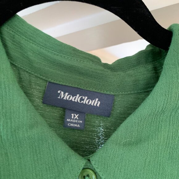 ModCloth All About Scallops Short Sleeve Blouse in Green - Picture 4 of 5